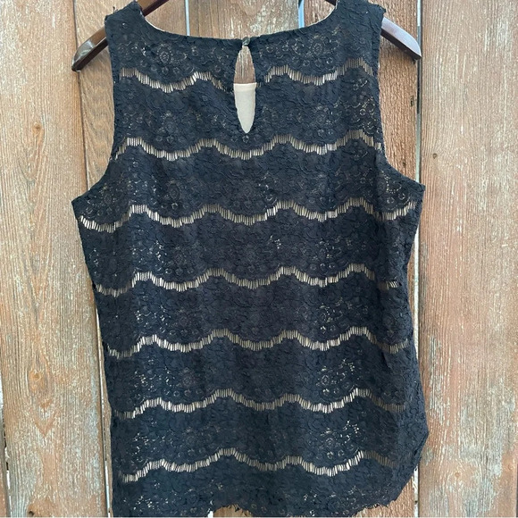 ROSE & OLIVE Women’s Sleeveless Black Lacy Shirt Blouse Size Large - Picture 7 of 8